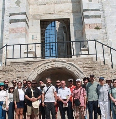 genc-rehberler-efes-selcuk-kultur-rotasini-gezdi.jpg