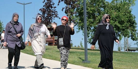 Kadınlar sağlıklı yaşam için yürüdü