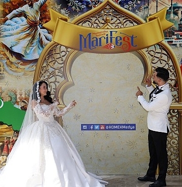 marifestte-ask-ve-kultur-bir-arada.jpg
