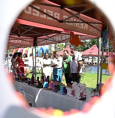 minik-ogrencilerin-yil-sonu-sergisi.jpg