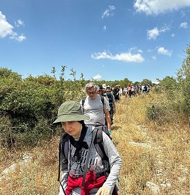 mysia-yollarinda-leylek-senligine-ozel-yuruyus.jpg