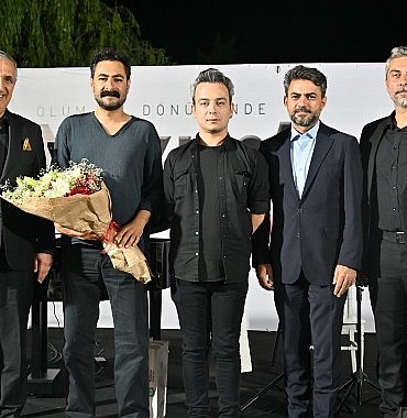 nazim-hikmet-manisada-siir-ve-muzikle-anildi.jpg