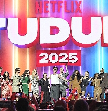 netflix-tudum-2025-yepyeni-haberler-ve-surprizlere-ev-sahipligi-yapti.jpg