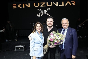 nilufer-karadeniz-festivalinde-ekin-uzunlar-ruzgari.jpg