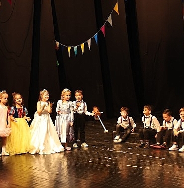 niluferli-minikler-drama-gosterileriyle-alkis-topladi.jpg