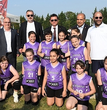 osmangazide-kiz-cocuklari-icin-mini-voleybol-senligi.jpg