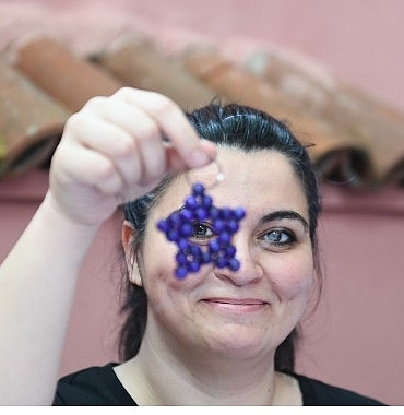 osmangazili-kadinlar-hemcinsleri-icin-hediye-anahtarlik-uretiyor.jpg