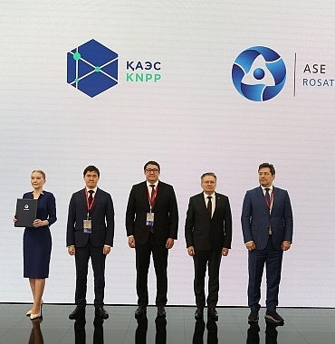 rosatom-ve-kazakistan-cumhuriyeti-atom-enerjisi-kurumu-kazakistanda-nukleer-guc-santrali-insasi-icin-yol-haritasini-onayladi.jpg