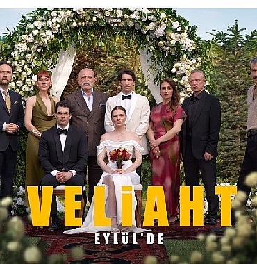 sezonun-merakla-beklenen-dizisi-veliahttan-teaser-afis.jpg