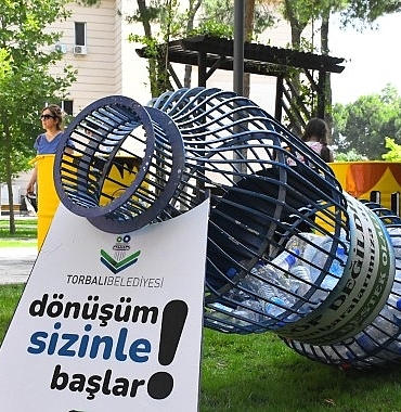 torbali-belediyesinden-cevre-haftasinda-anlamli-senlik.jpg