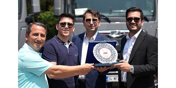 Trakman’dan yılın en büyük teslimatı: Alp Lojistik filosuna 50 adet MAN TGX çekici kattı