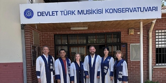 Türkiye’de bir ilk: EÜ DTMK Türk Halk Oyunları Doktora Programı ilk mezununu verdi