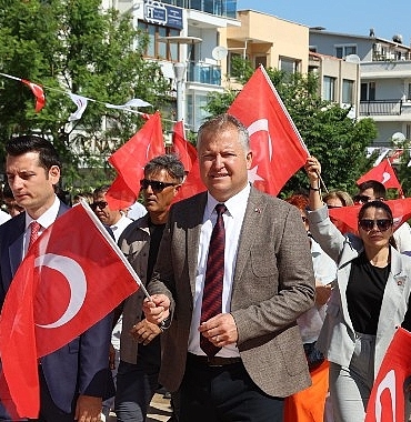 urla-30-haziranda-atasini-saygiyla-anacak.jpg