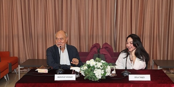 Usta yazar Gündüz Vassaf okurlarıyla buluştu