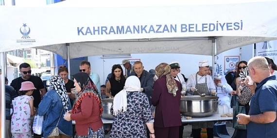 Aşure İkramıyla Kültürel Değerler Yaşatıldı