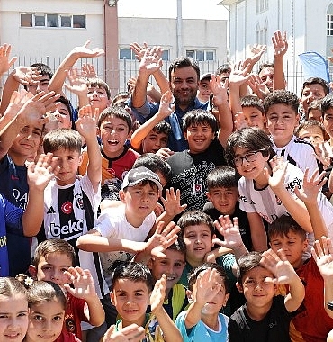 bagcilarda-cocuklar-yaz-tatilini-spor-yaparak-geciriyor.jpg