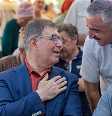 baskan-tugay-aliagada-asure-lokmasina-ortak-oldu.jpg