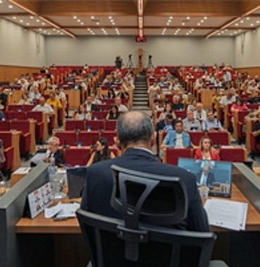 hilton-oteli-hisseleri-devrediliyor.jpg