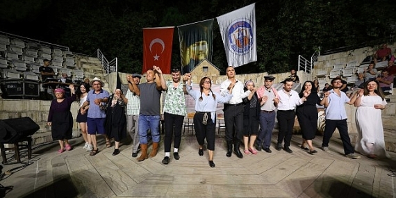 İlmik İlmik Efes Selçuk’ta Büyük Beğeni Topladı