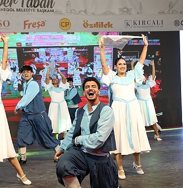 inegolun-kultur-ve-kardeslik-festivalinde-altin-mobilyanin-sahibi-kktc.jpg