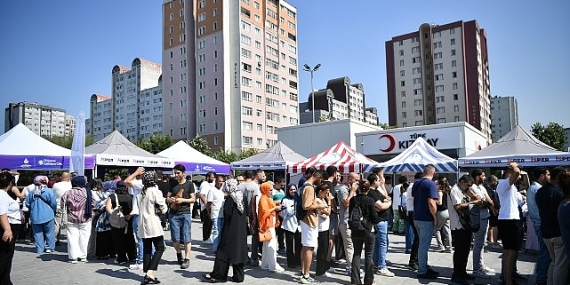 Kariyer Fuarı İş Arayanlar ile İşverenleri Buluşturdu