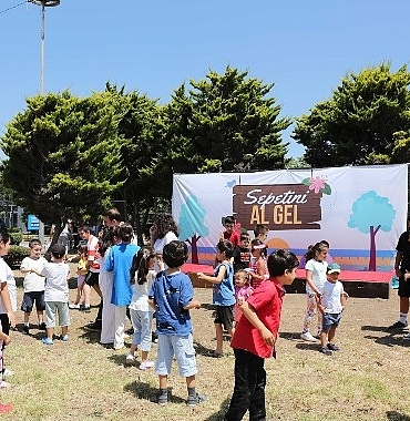 kucukcekmeceli-kadinlar-sepetini-al-gel-pikniginde-bulusuyor.jpg