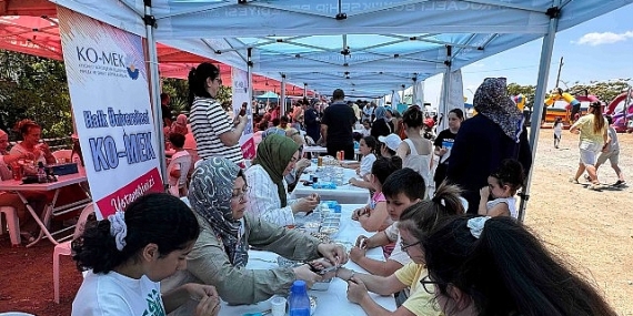 Sahilde şenlik, denizde yarış