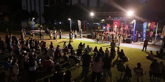 Sanatın Kalbi Mimar Sinan Parkı’nda Attı: Vatandaşlardan Başkan Çerçioğlu’na Teşekkür