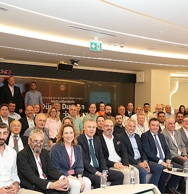 vodafoneun-ev-sahipliginde-duzenlenen-calistayda-yerli-kapasite-konusuldu.jpg