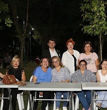 ataevler-mahallesinde-renkli-gece.jpg