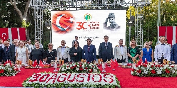 Başkan Tugay 30 Ağustos Zafer Bayramı resepsiyonuna katıldı