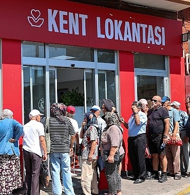 bir-ekmek-15-lira-bucada-4-cesit-yemek-50-lira.jpg
