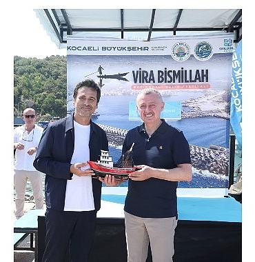 buyukakin-kaptan-oldu-vira-bismillah.jpg