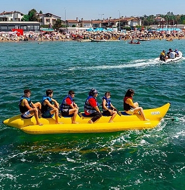 buyuksehirden-zafer-temali-engelsiz-deniz-festivali.jpg