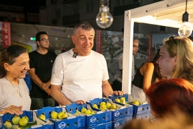 dalinda-kuruyan-bardacigi-belediye-aldi-halka-ucretsiz-dagitti.jpg