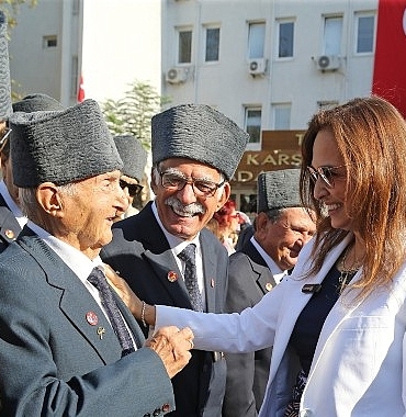 karsiyakada-30-agustos-coskusu.jpg