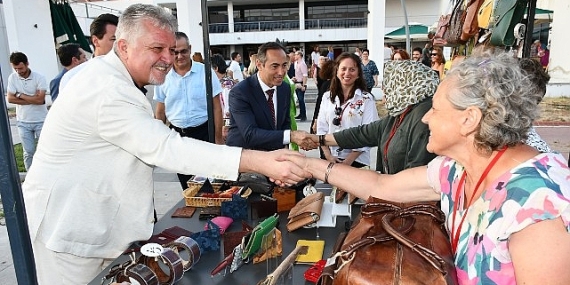 Lüleburgaz Belediyesi’nin ‘Üreten Kadın Meydanı’ açıldı