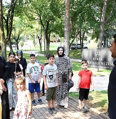 minik-arkeologlar-muzeleri-kesfediyor.jpg