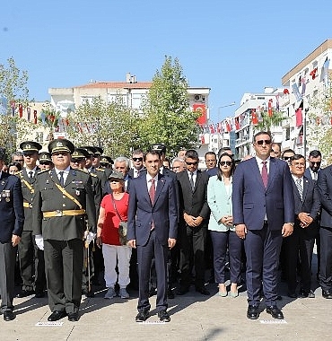 narlidere-30-agustos-zaferini-kutladi.jpg