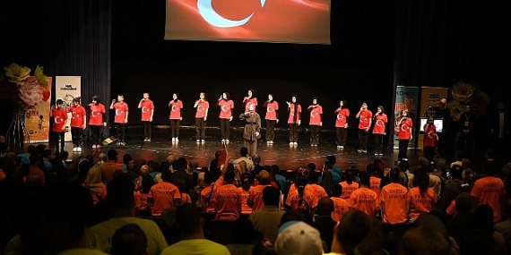 Özel Gençler Yaz Okulunu Coşkulu Şekilde Tamamladı