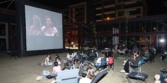Pancar Deposu’nda açık havada sinema keyfi