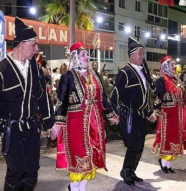 zaferin-103-yili-guzelbahcede-coskuyla-kutlandi.jpg