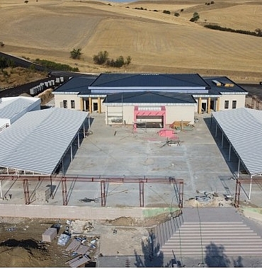 15-yeni-esere-gorkemli-acilis.jpg