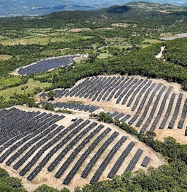akfen-yenilenebilir-enerji-tamami-temiz-kaynaklardan-enerji-uretiminde-828-mwlik-kurulu-guce-ulasti.jpg
