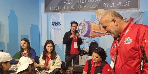 Başkan İbrahim Sandıkçı TEKNOFEST İstanbul’da Gençlerle Buluştu