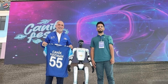 CANİKFESTMAN’a Fahri Vatandaşlık
