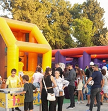 cocuklar-fuarda-cok-mutlu.jpg