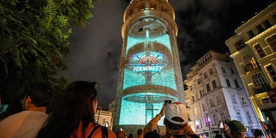 Galata Kulesi TEKNOFEST’in Işığıyla Parladı