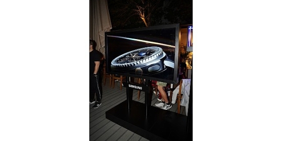 “Galaxy Watch8 ile koşuyoruzZz” etkinliği için yüzlerce genç pijamalarıyla koştu