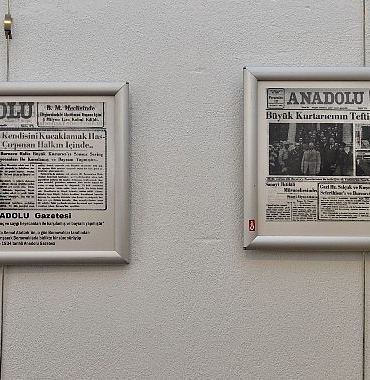 gazi-pasanin-bornovasi-sergisi-dramalilar-koskunde-acildi.jpg